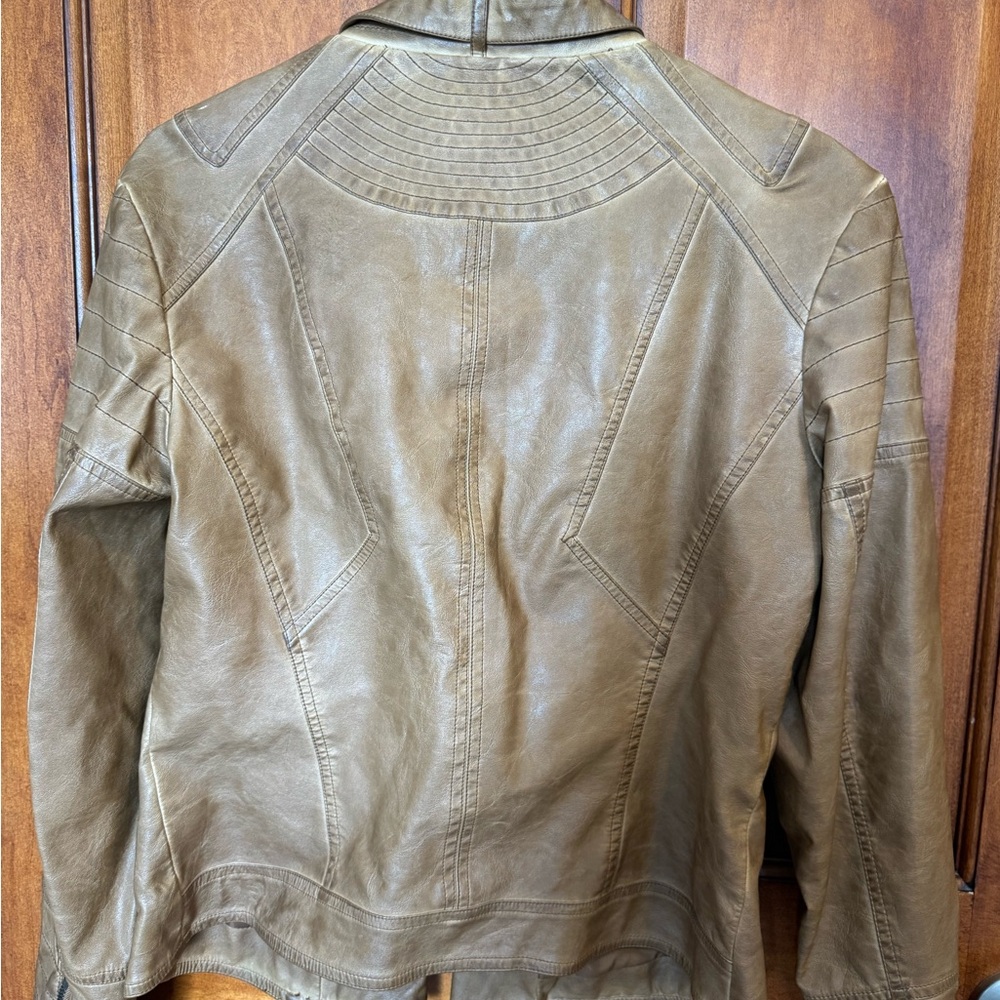 Max Edition Tan Leather Jacket - image 3